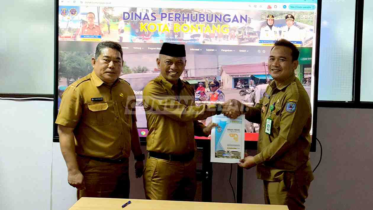 Serah Terima Website Kelurahan Gunung Elai